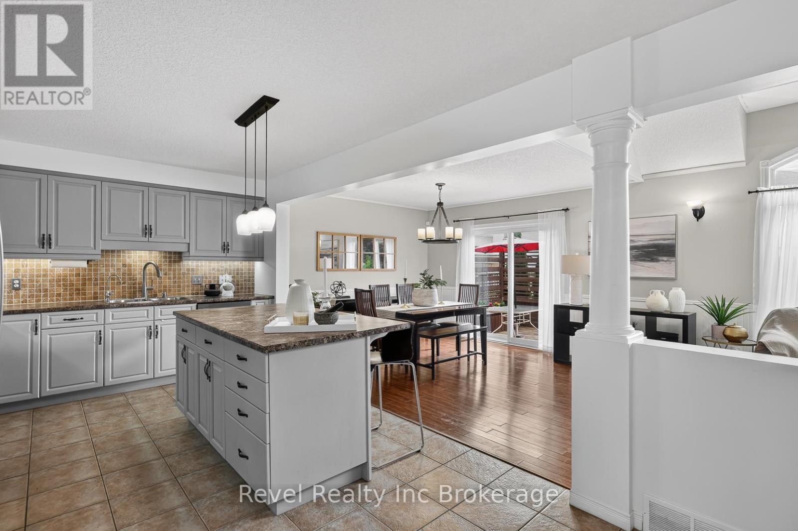 762 FRONTENAC CRESCENT - 14