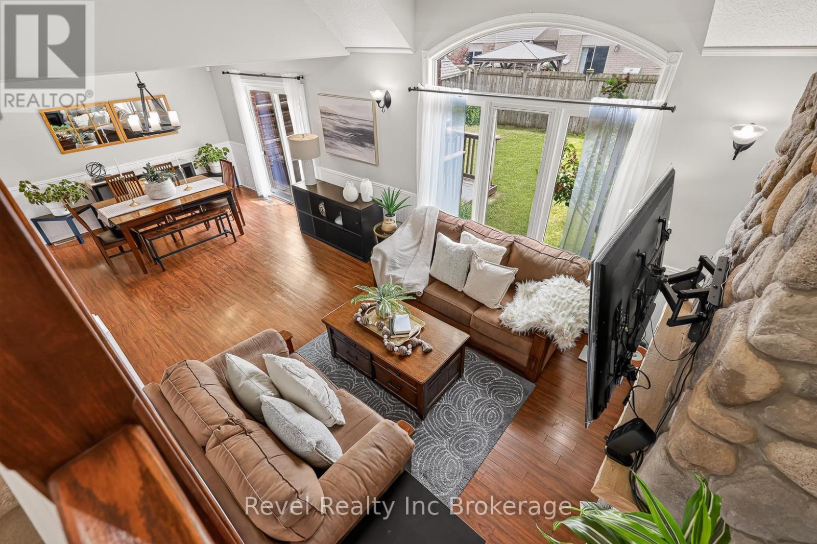 762 FRONTENAC CRESCENT - 21