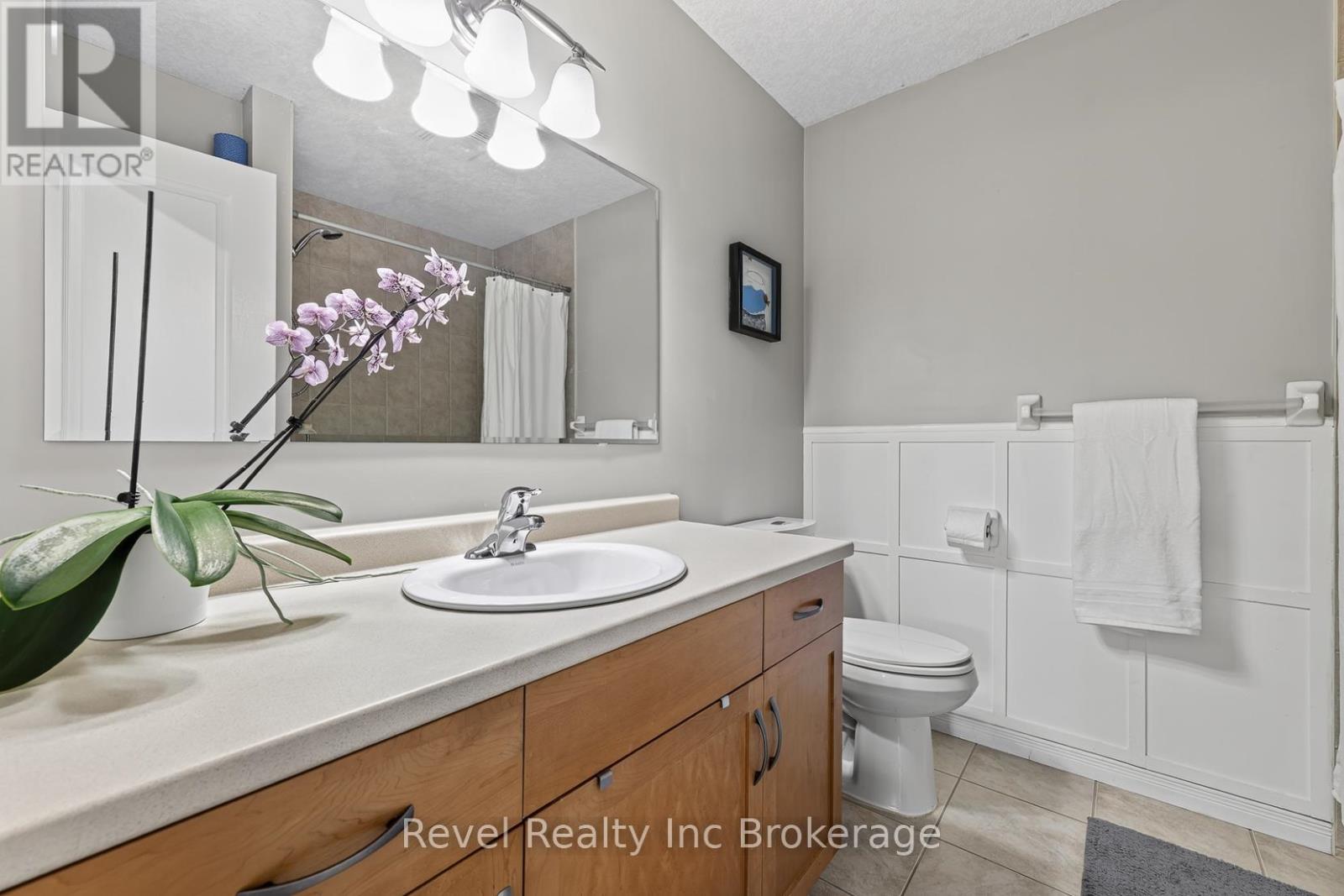 762 FRONTENAC CRESCENT - 24