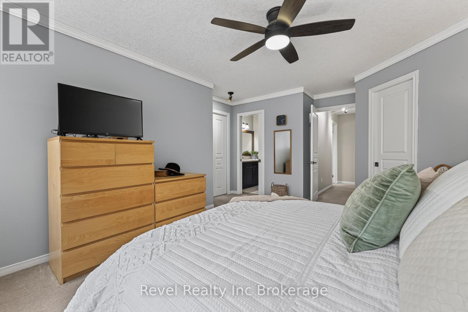 762 FRONTENAC CRESCENT - 28