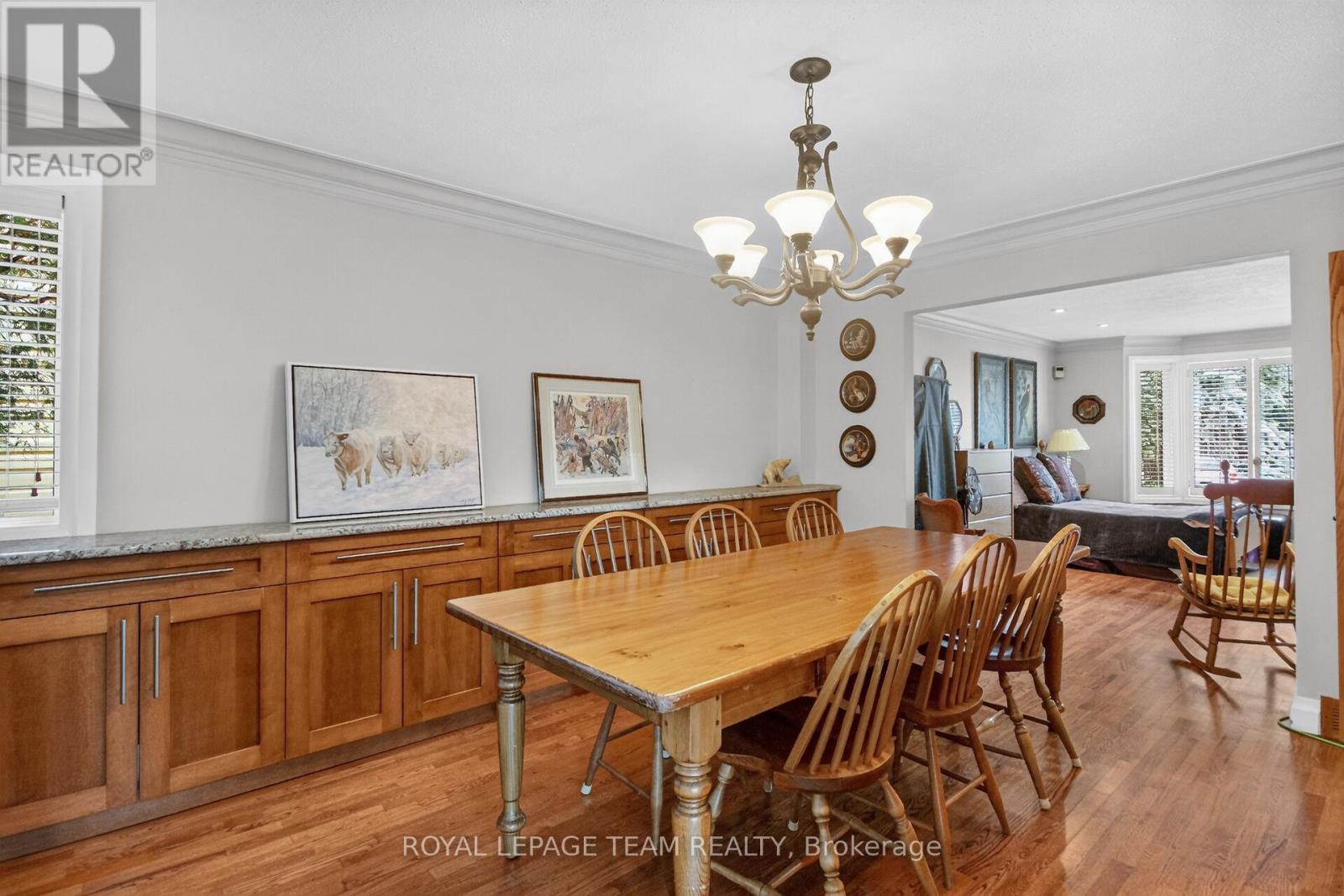 22 LYNHURST AVENUE - 13