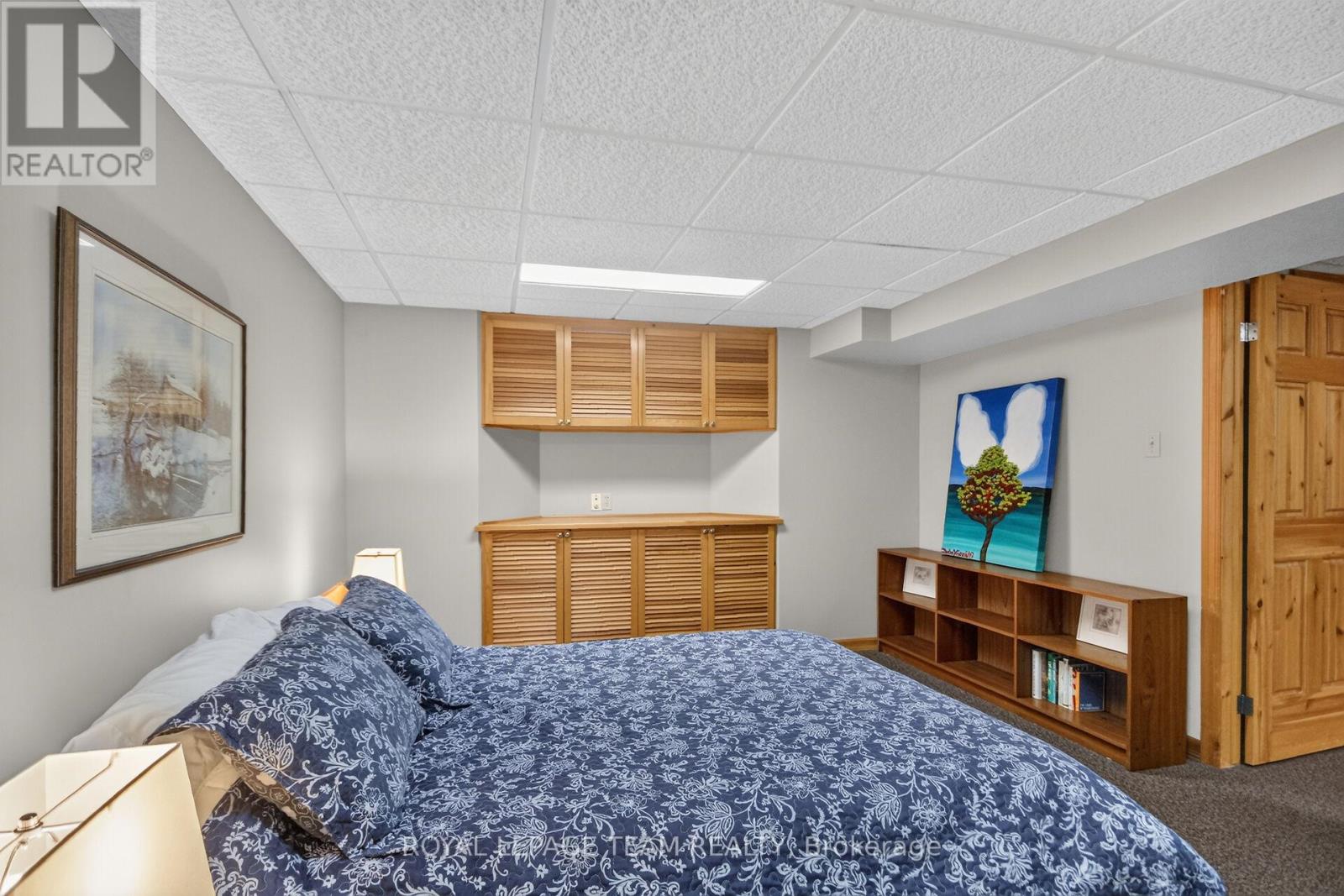 22 LYNHURST AVENUE - 41