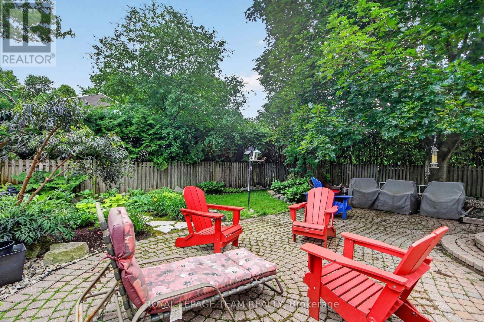 22 LYNHURST AVENUE - 47