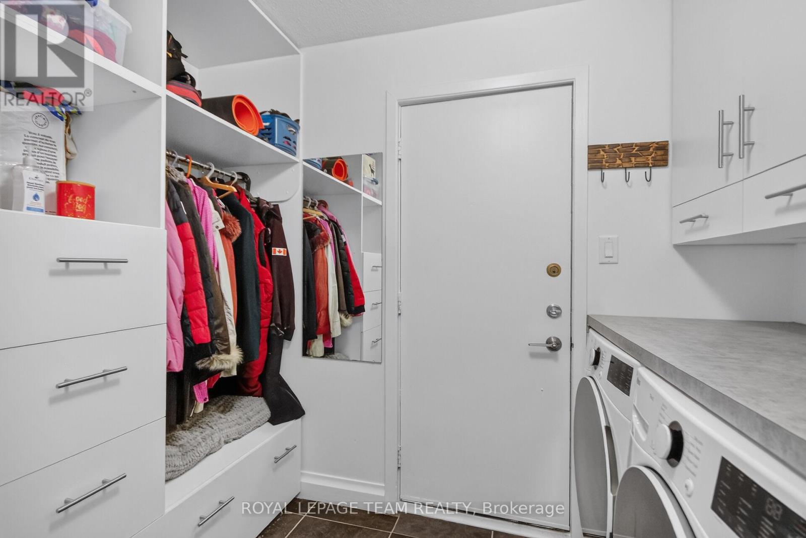 22 LYNHURST AVENUE - 24