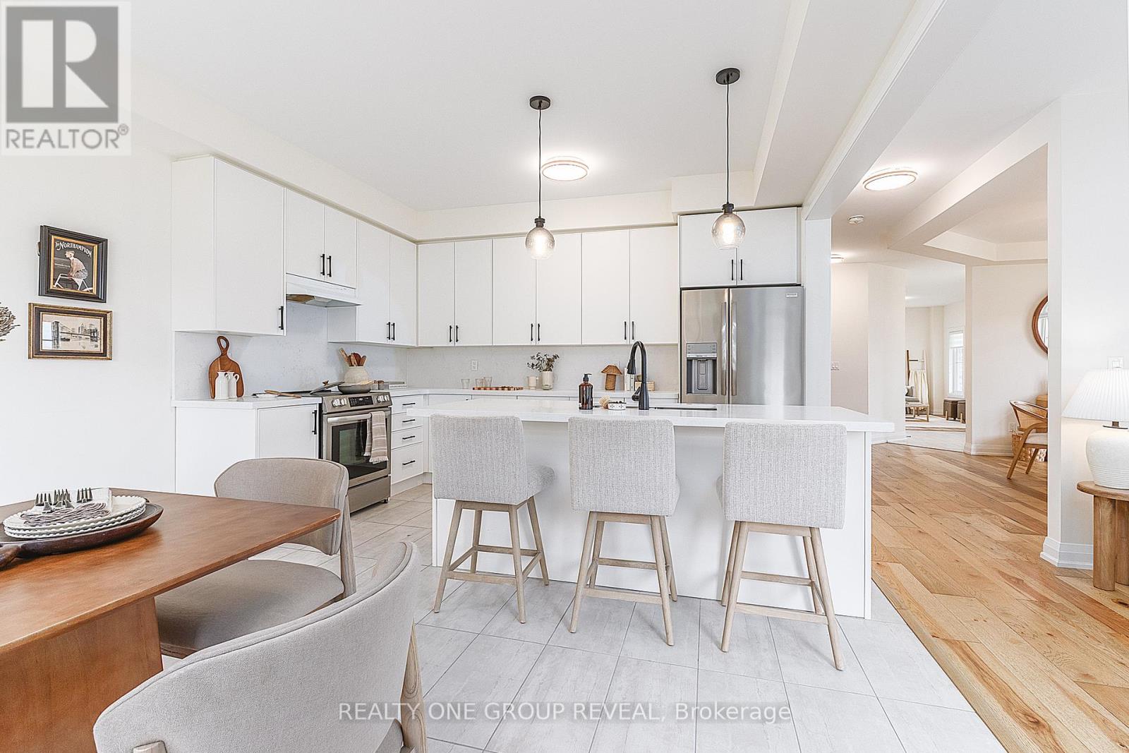 1 NORTH GARDEN BOULEVARD - 16