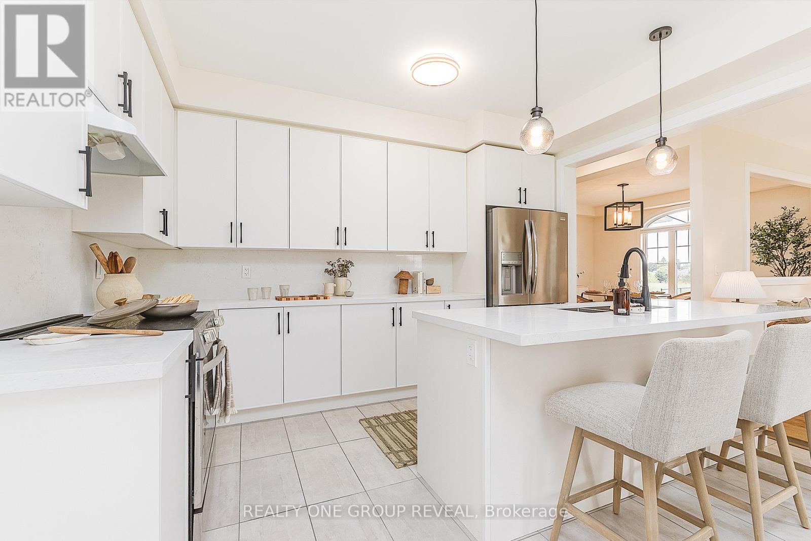 1 NORTH GARDEN BOULEVARD - 18