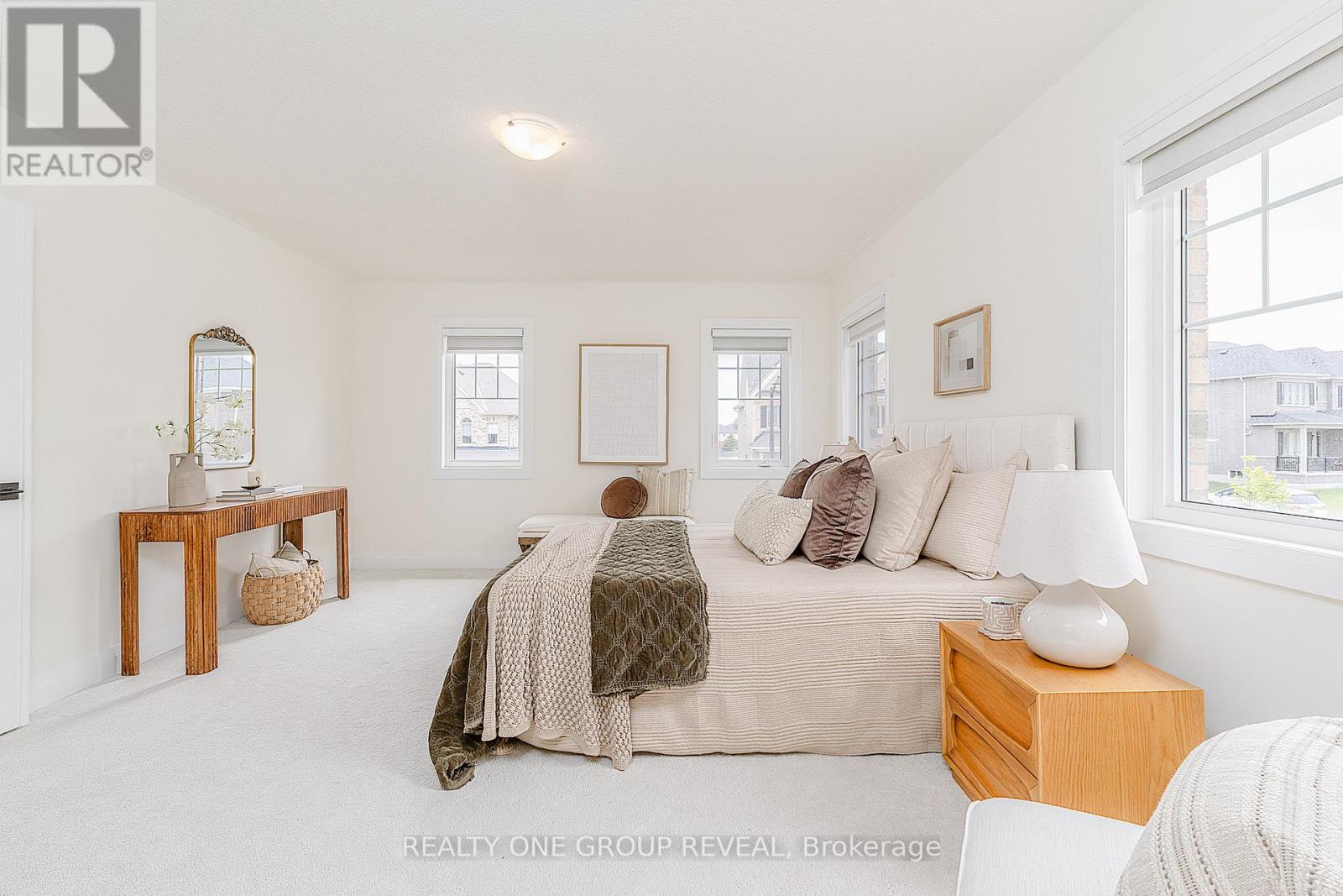 1 NORTH GARDEN BOULEVARD - 34