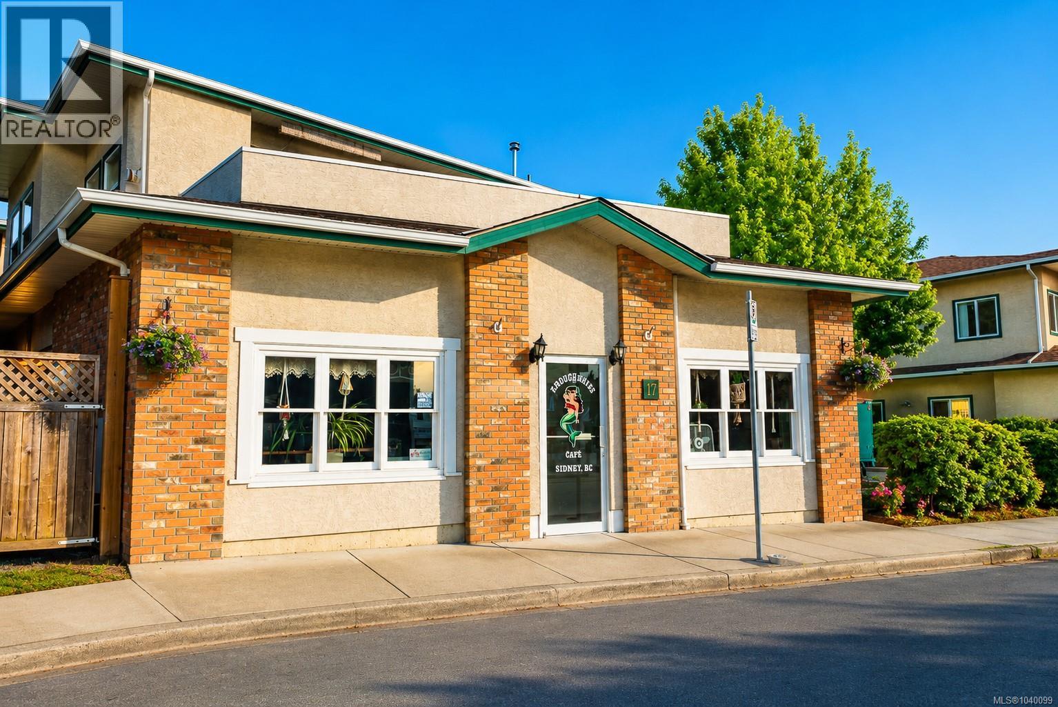 10 2235 Harbour Road, Sidney
