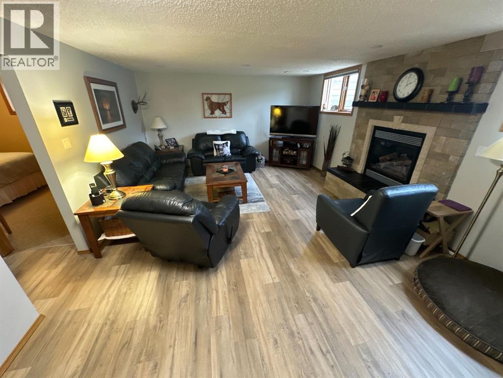 7129 99A Street S - 18