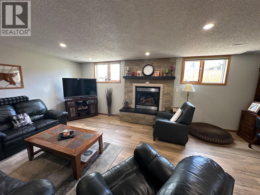 7129 99A Street S - 21