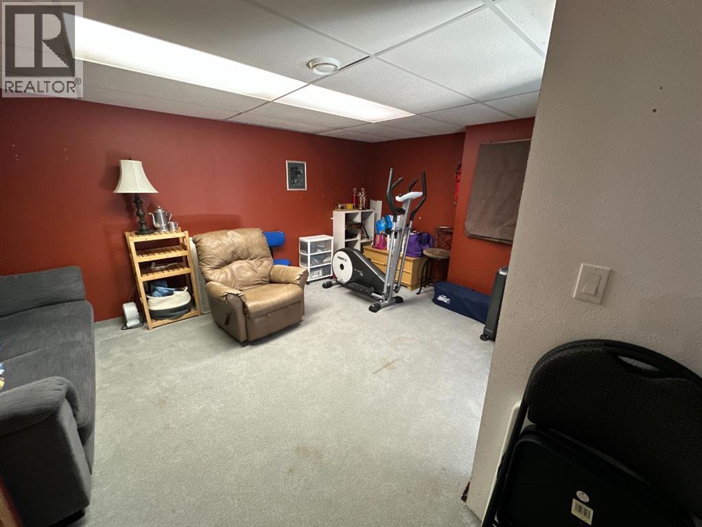 7129 99A Street S - 27