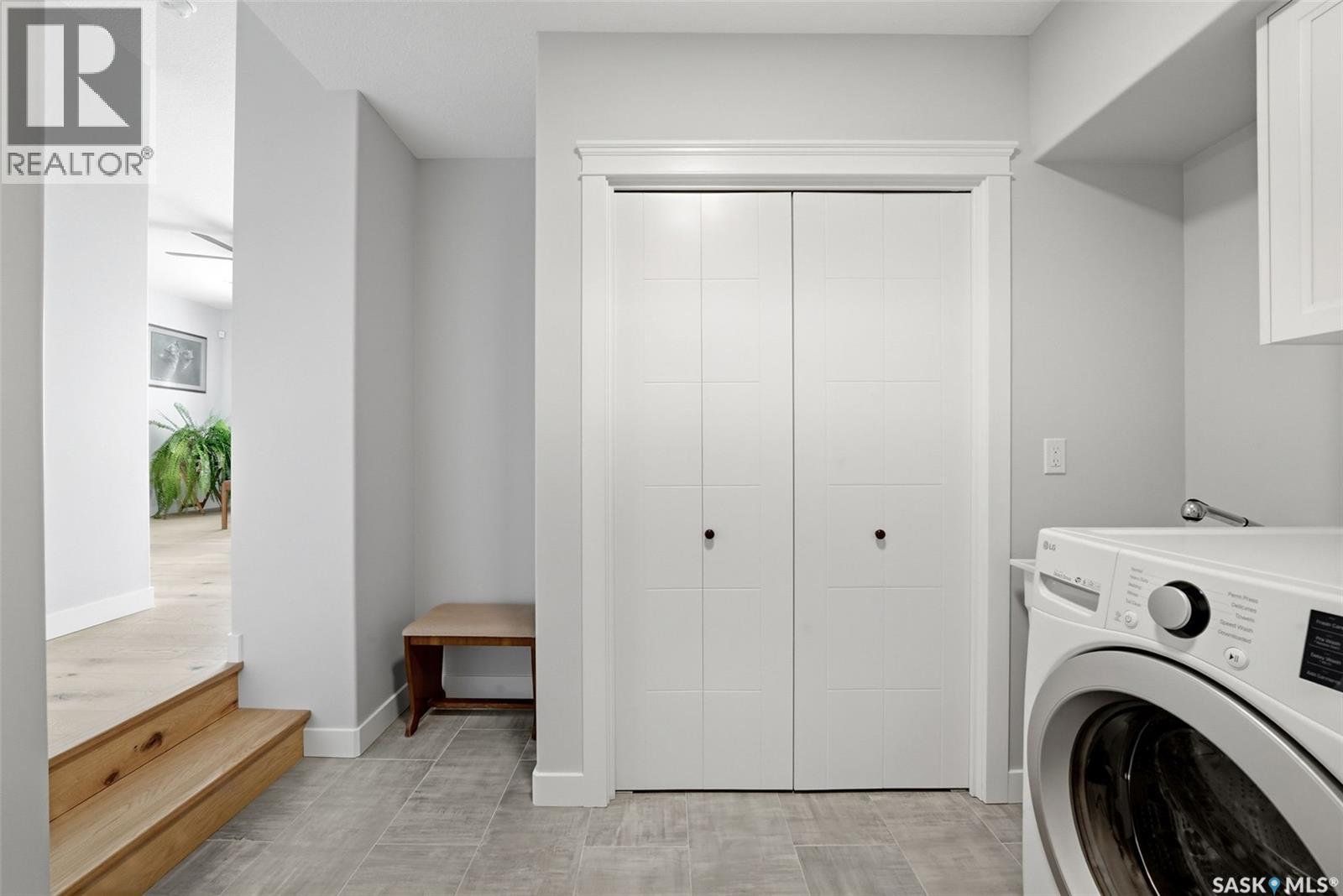 408 Hillside DRIVE — photo 18