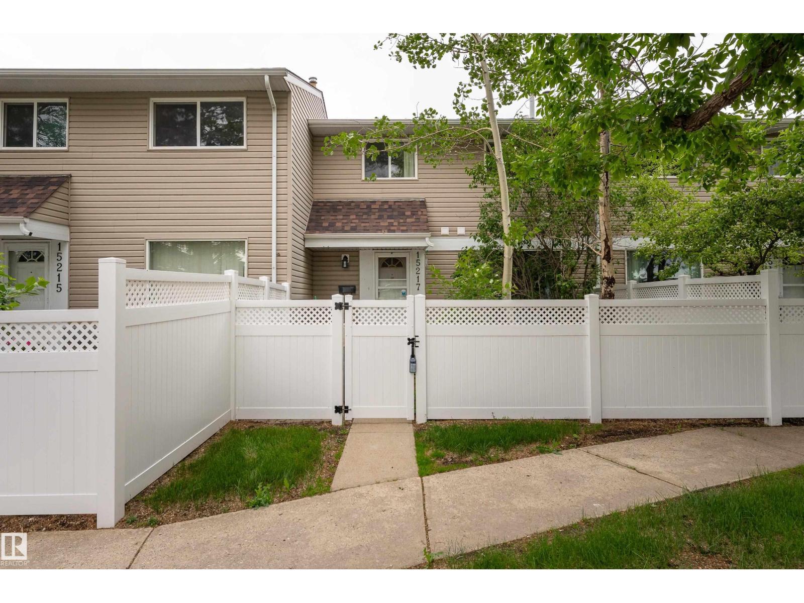 15217 54 ST NW - 30