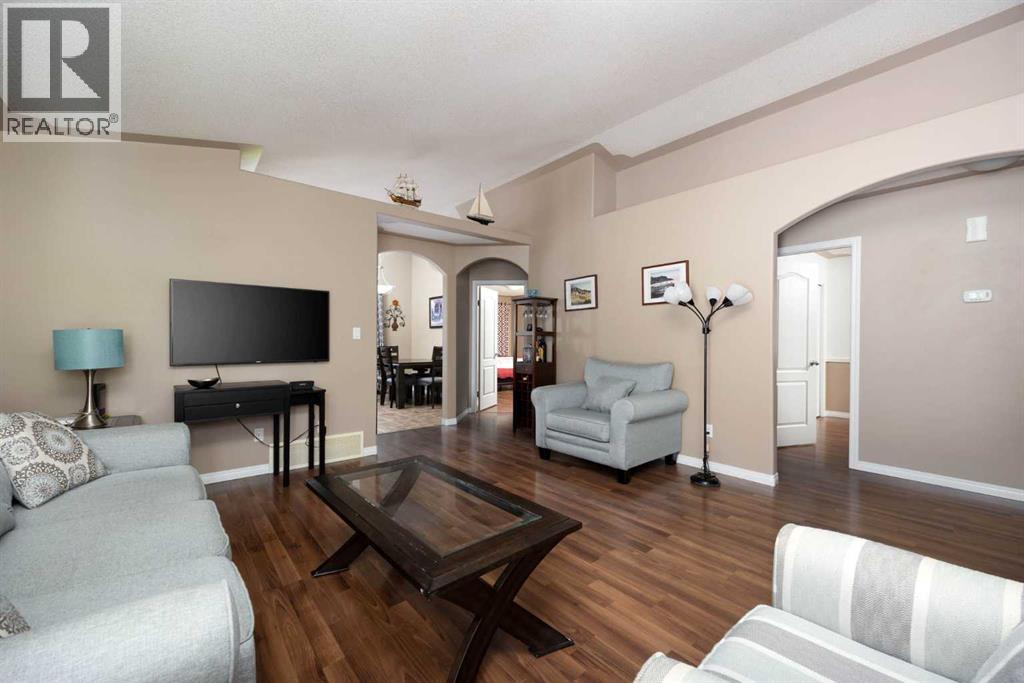 299 Pacific Crescent, Fort McMurray