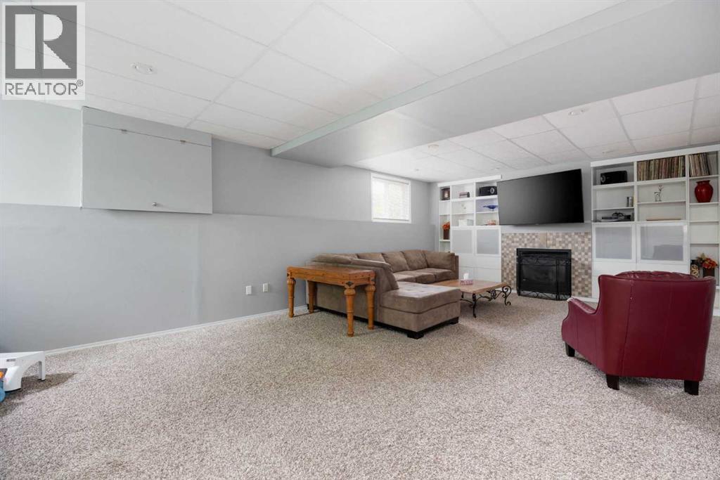 299 Pacific Crescent, Fort McMurray