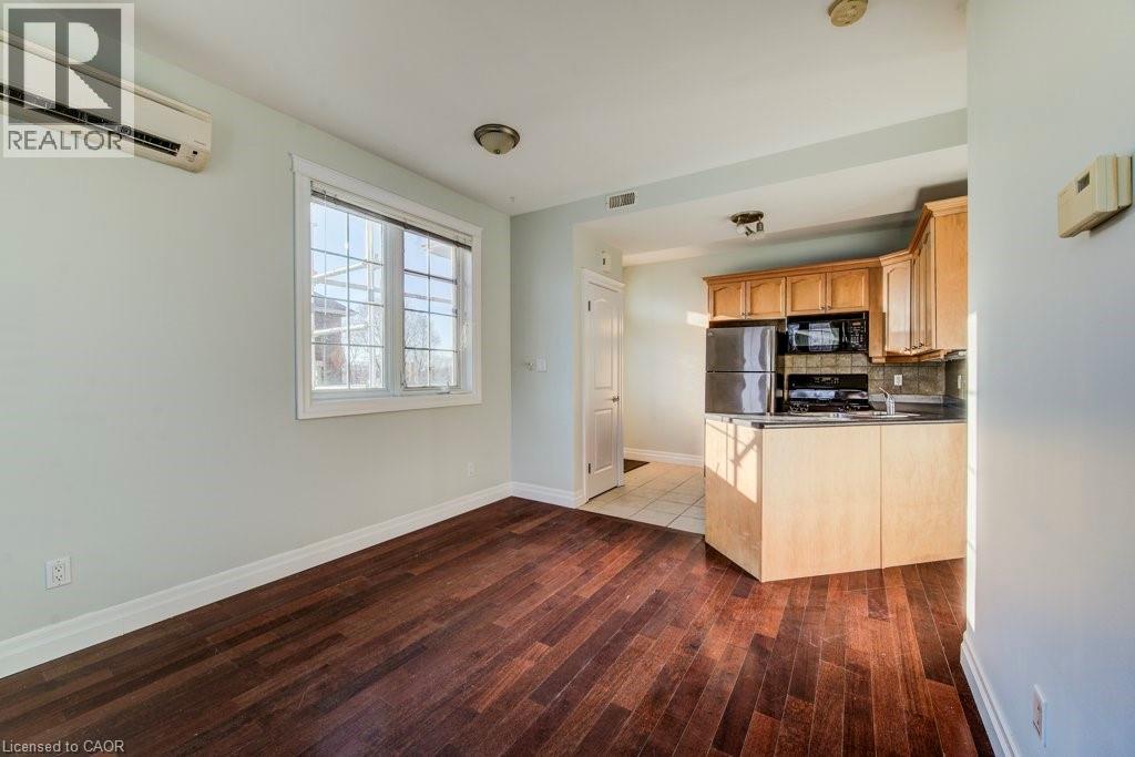 #201 555 KING Street E - 11
