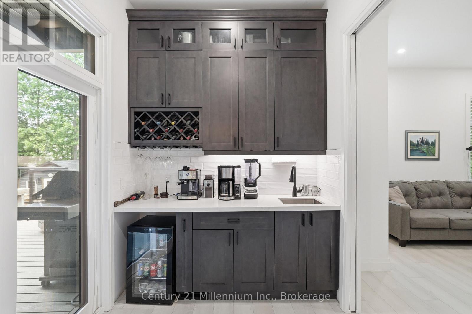 113 SMALLMAN DRIVE - 19