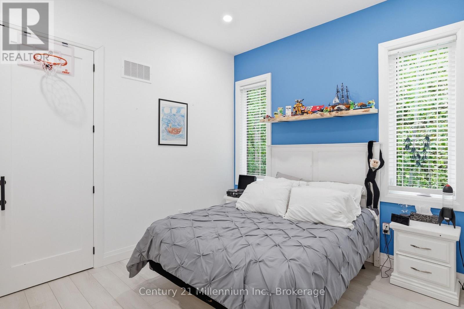 113 SMALLMAN DRIVE - 25