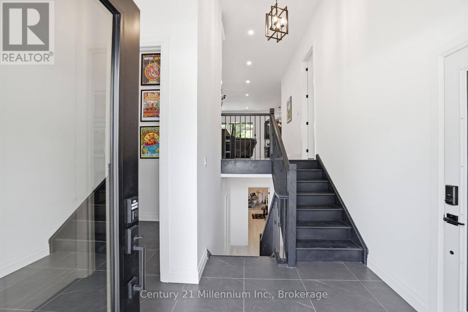 113 SMALLMAN DRIVE - 3