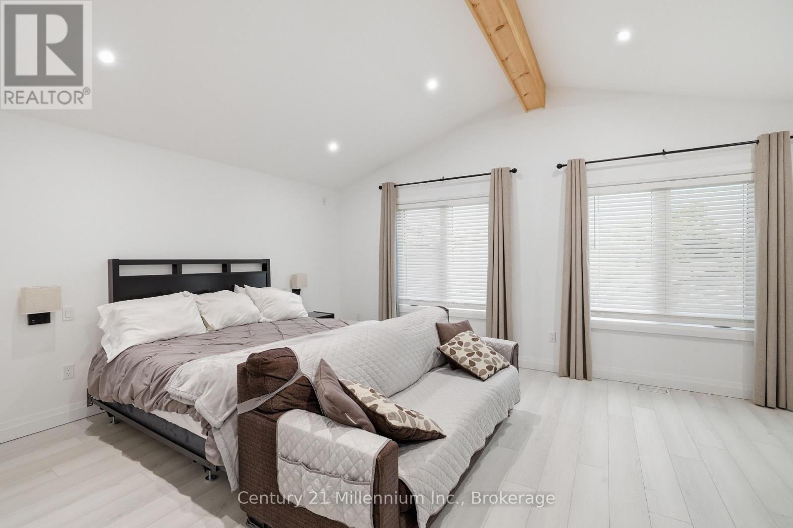 113 SMALLMAN DRIVE - 31
