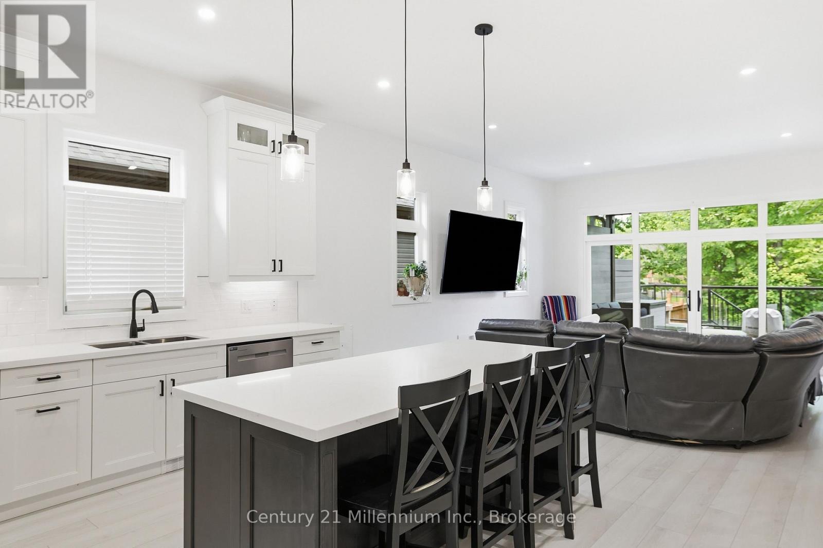 113 SMALLMAN DRIVE - 8