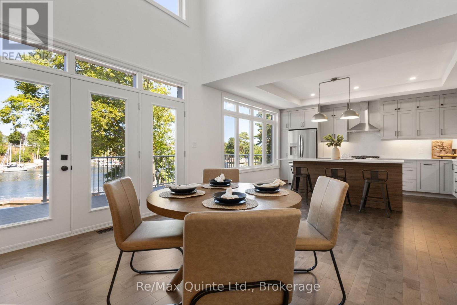 125 VILLENEUVE DRIVE - 12