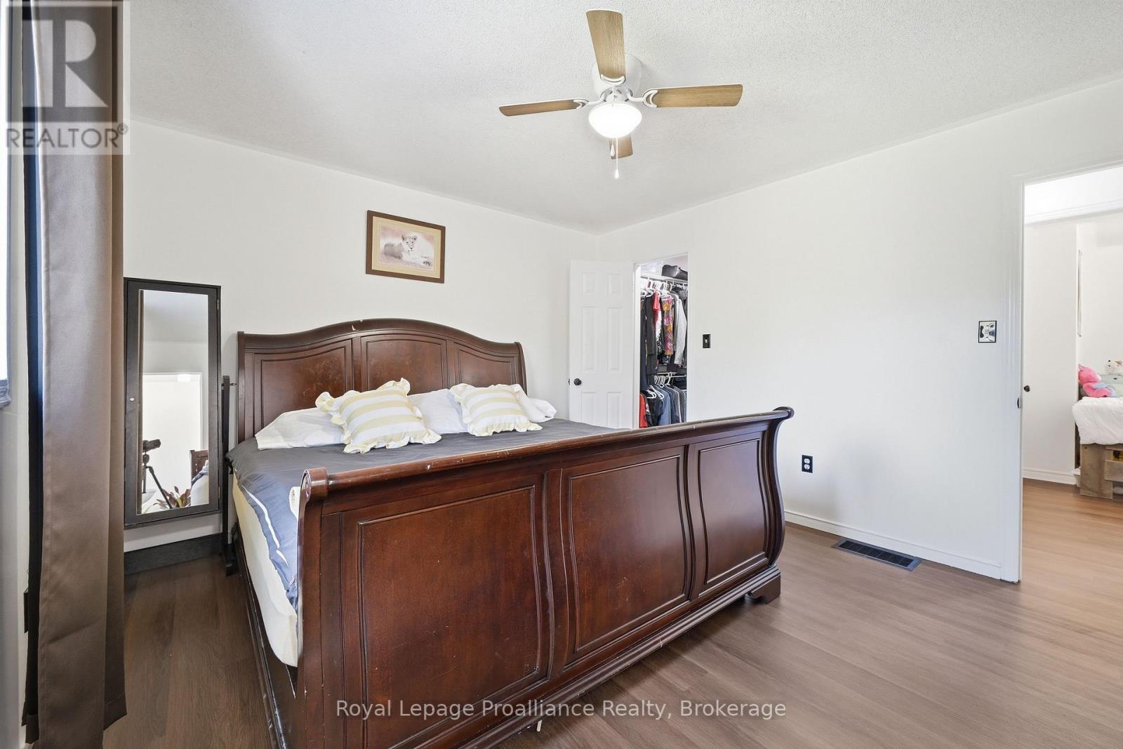 13 FORESTER DRIVE - 24