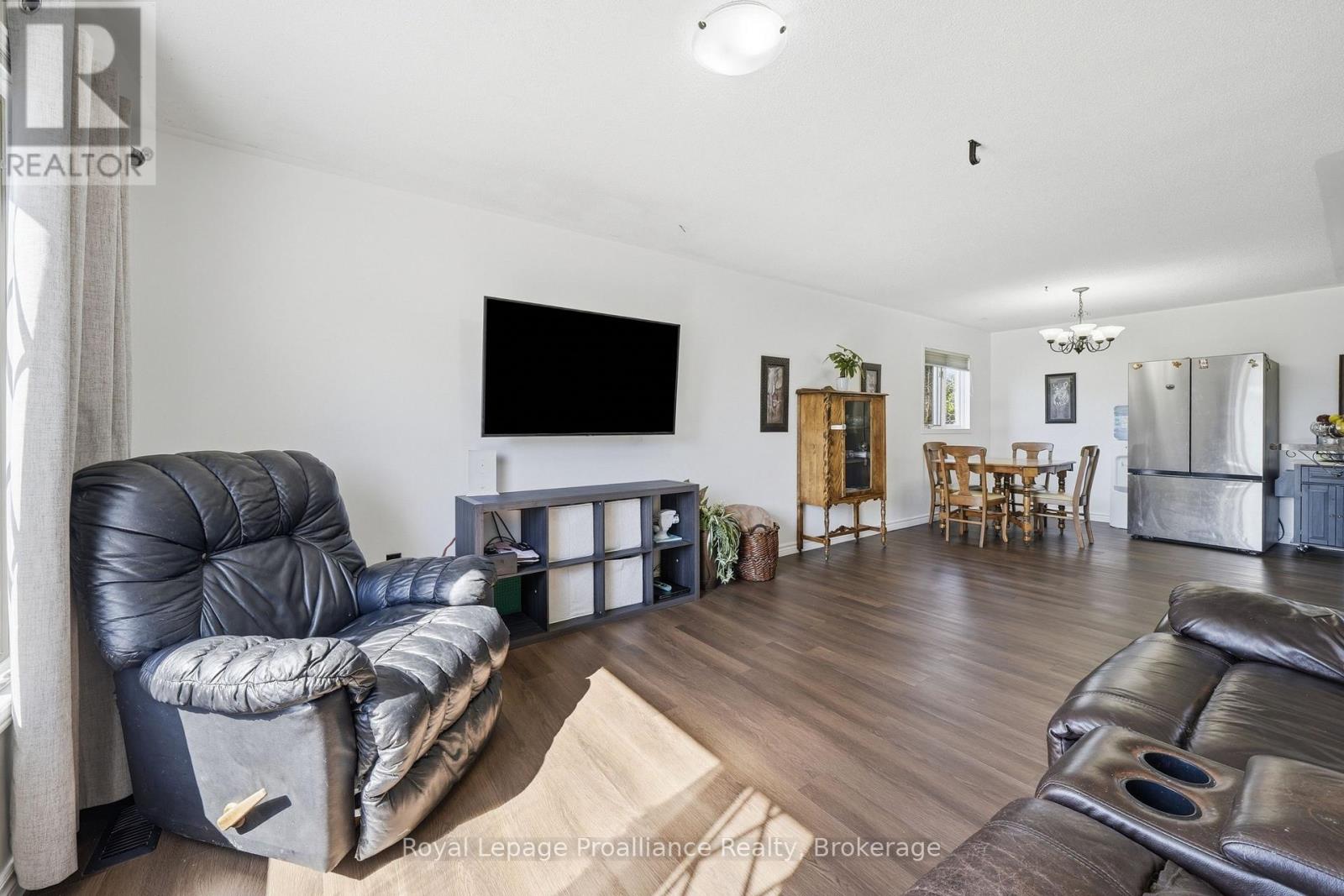 13 FORESTER DRIVE - 9