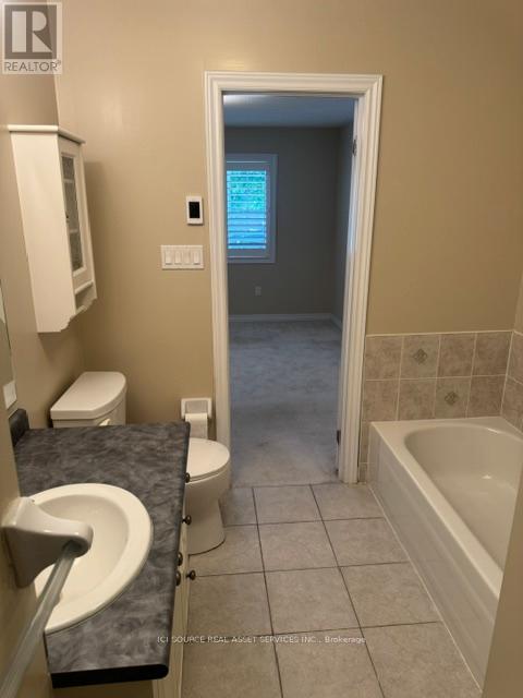 19 LELAND LANE E - 21