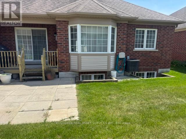 19 LELAND LANE E - 35