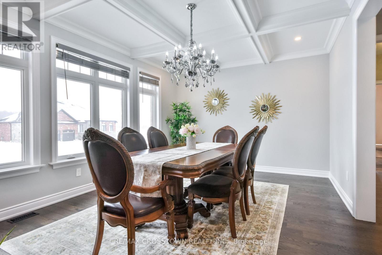 22 STEWART CRESCENT - 20
