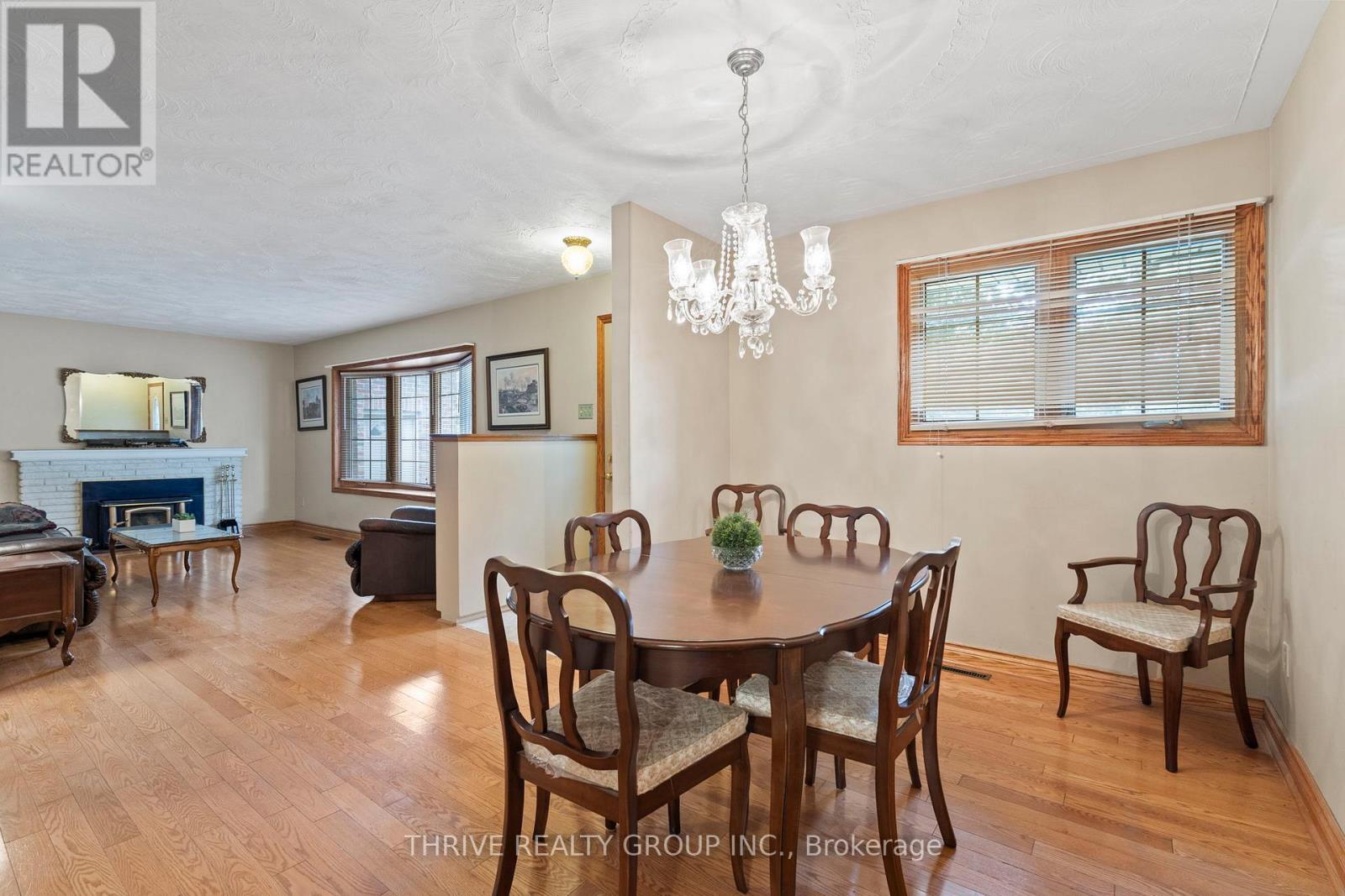 255 RIDGEWOOD CRESCENT - 12
