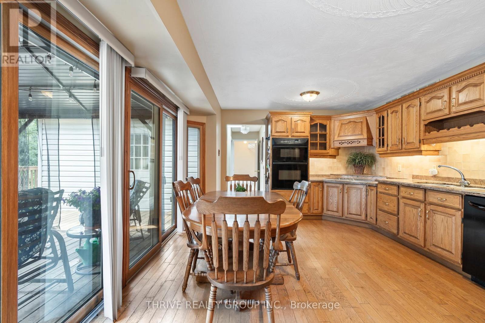 255 RIDGEWOOD CRESCENT - 19