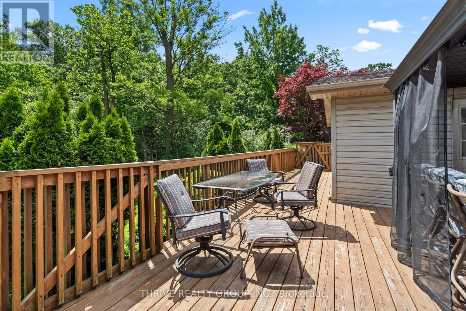 255 RIDGEWOOD CRESCENT - 36