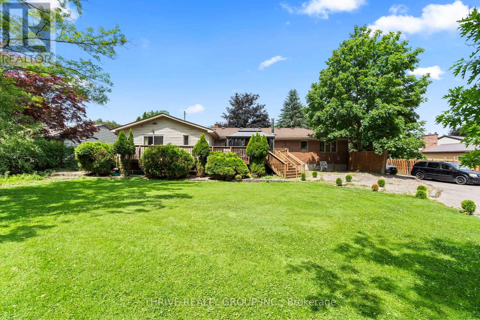 255 RIDGEWOOD CRESCENT - 39