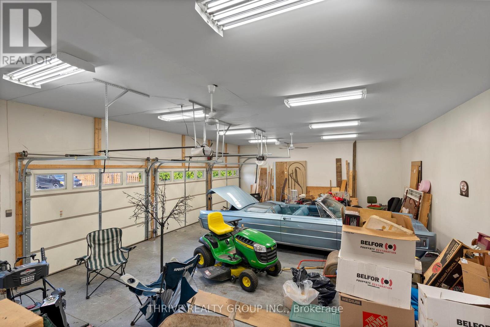 255 RIDGEWOOD CRESCENT - 41