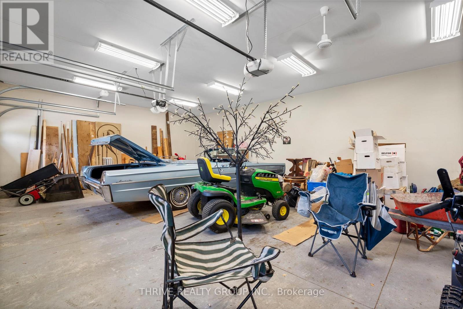 255 RIDGEWOOD CRESCENT - 42