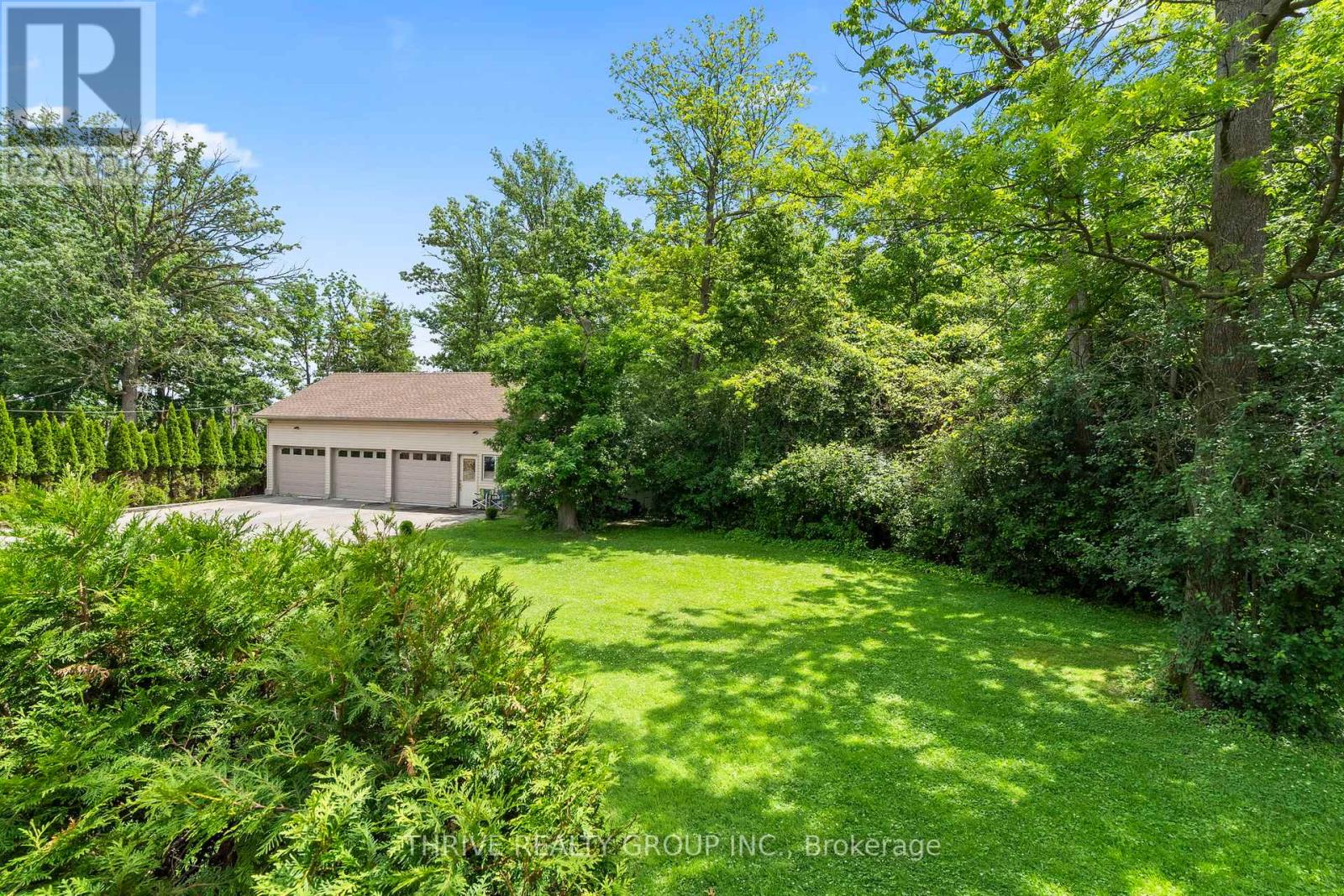 255 RIDGEWOOD CRESCENT - 44