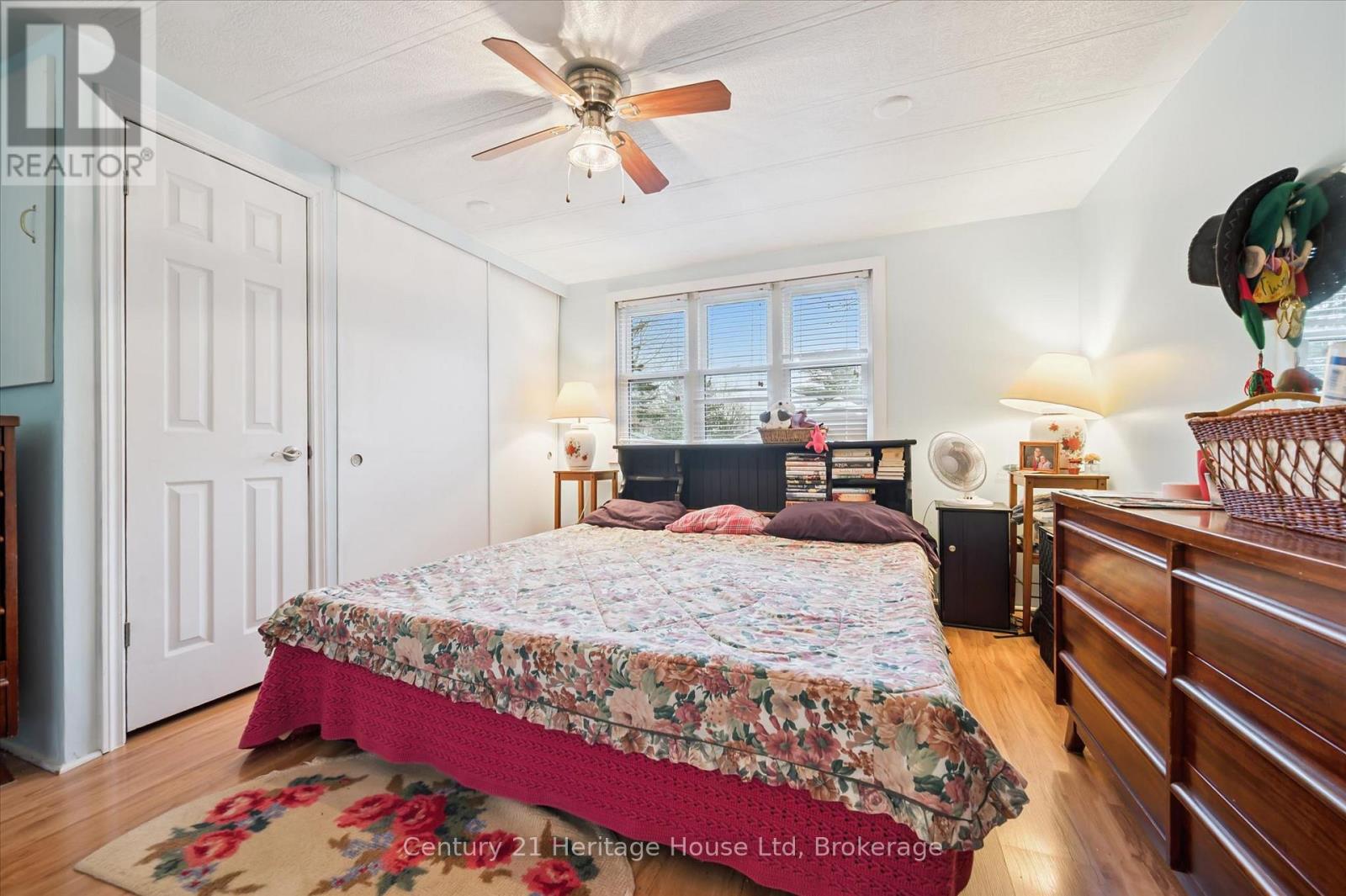 25 FOURTH AVENUE - 25