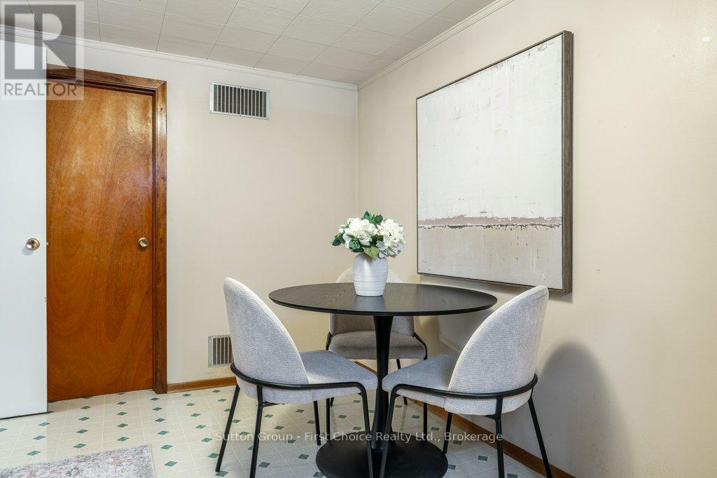 488 CASTLEGROVE BOULEVARD - Image 37