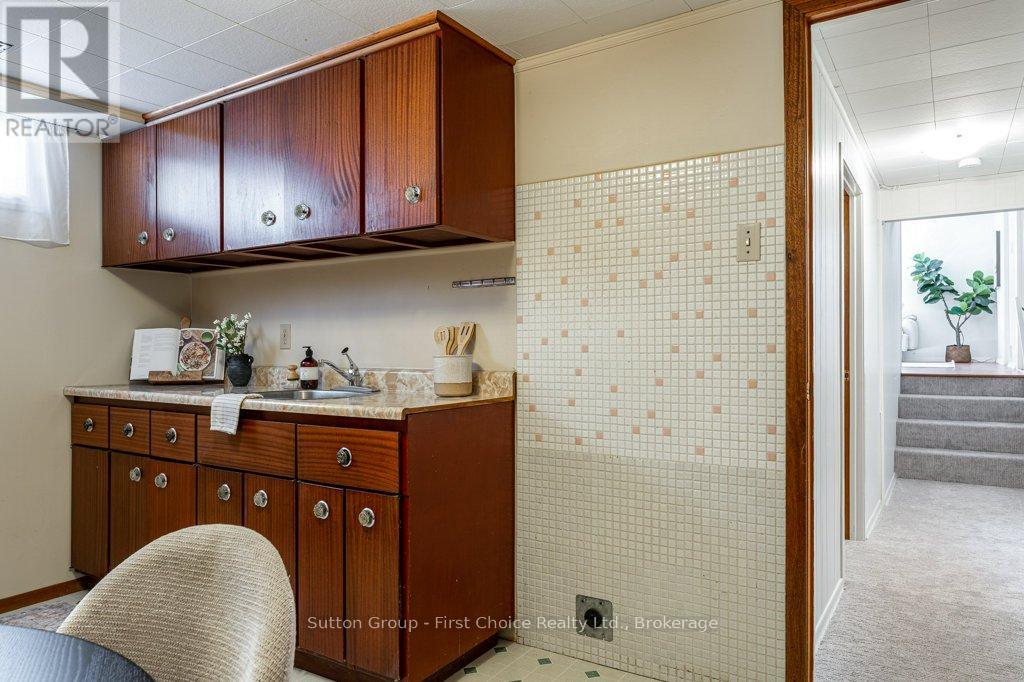 488 CASTLEGROVE BOULEVARD - Image 38