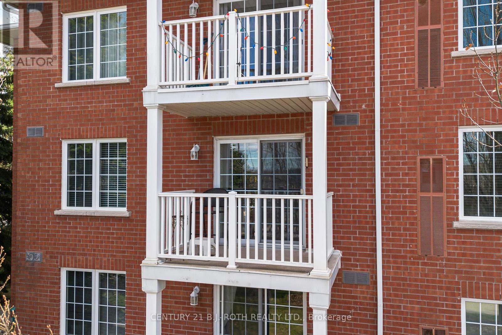 #209 49 JACOBS TERRACE - 20