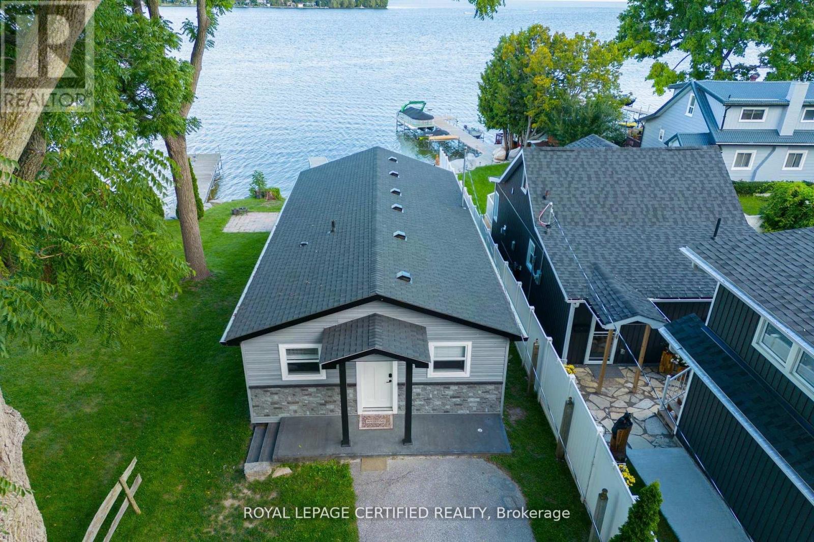 69 OLIVE CRESCENT - 37