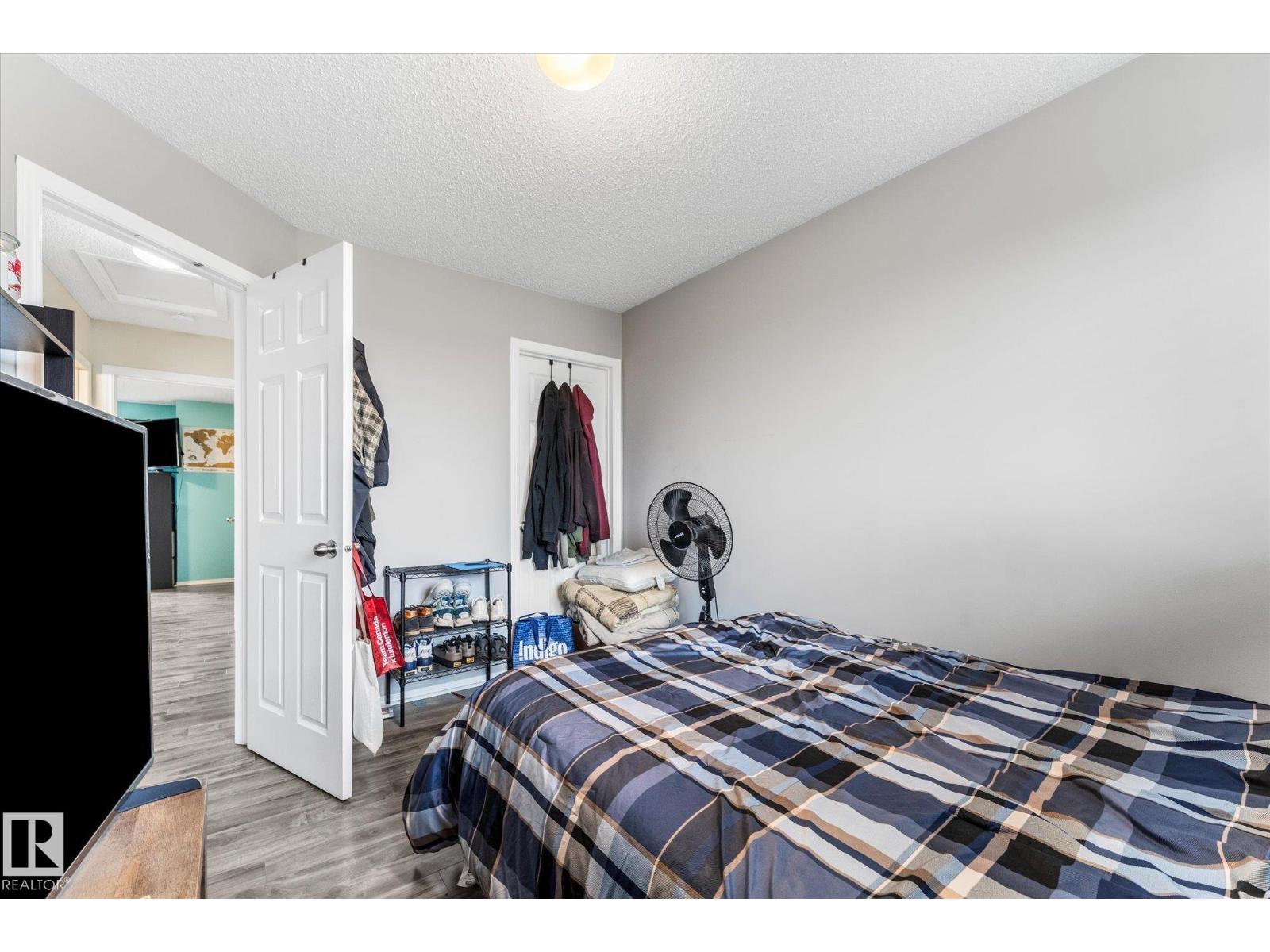2324 30 AV NW - 21
