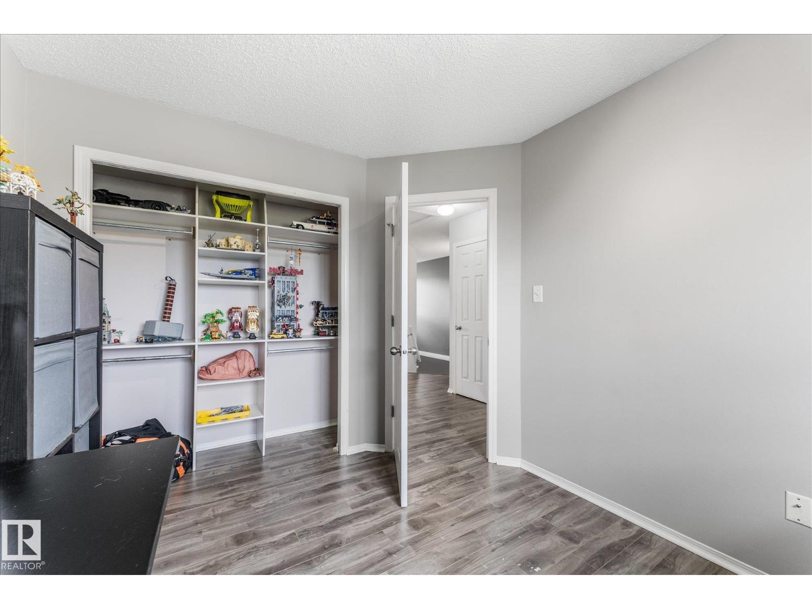 2324 30 AV NW - 23