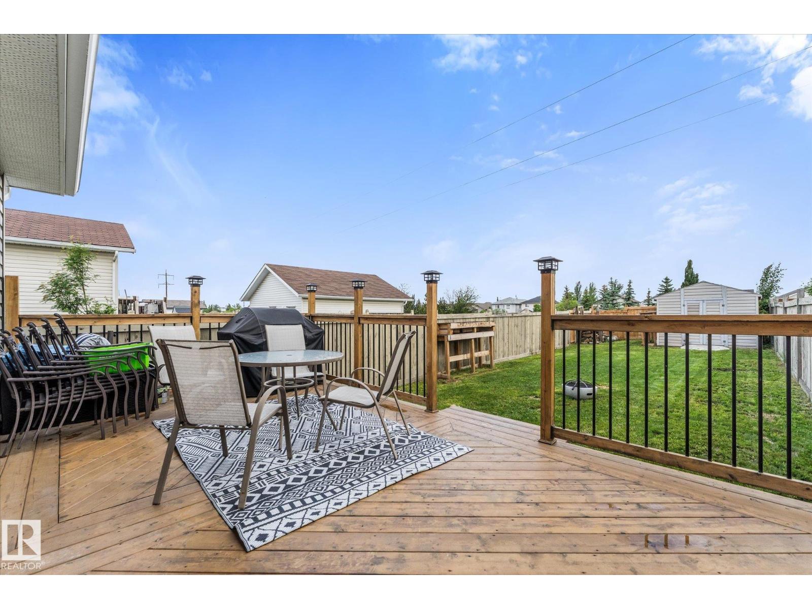2324 30 AV NW - 30