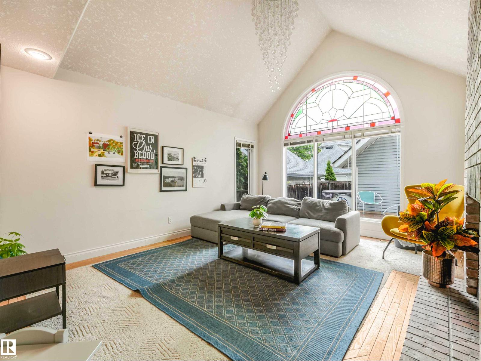 9508 100A ST NW — photo 13