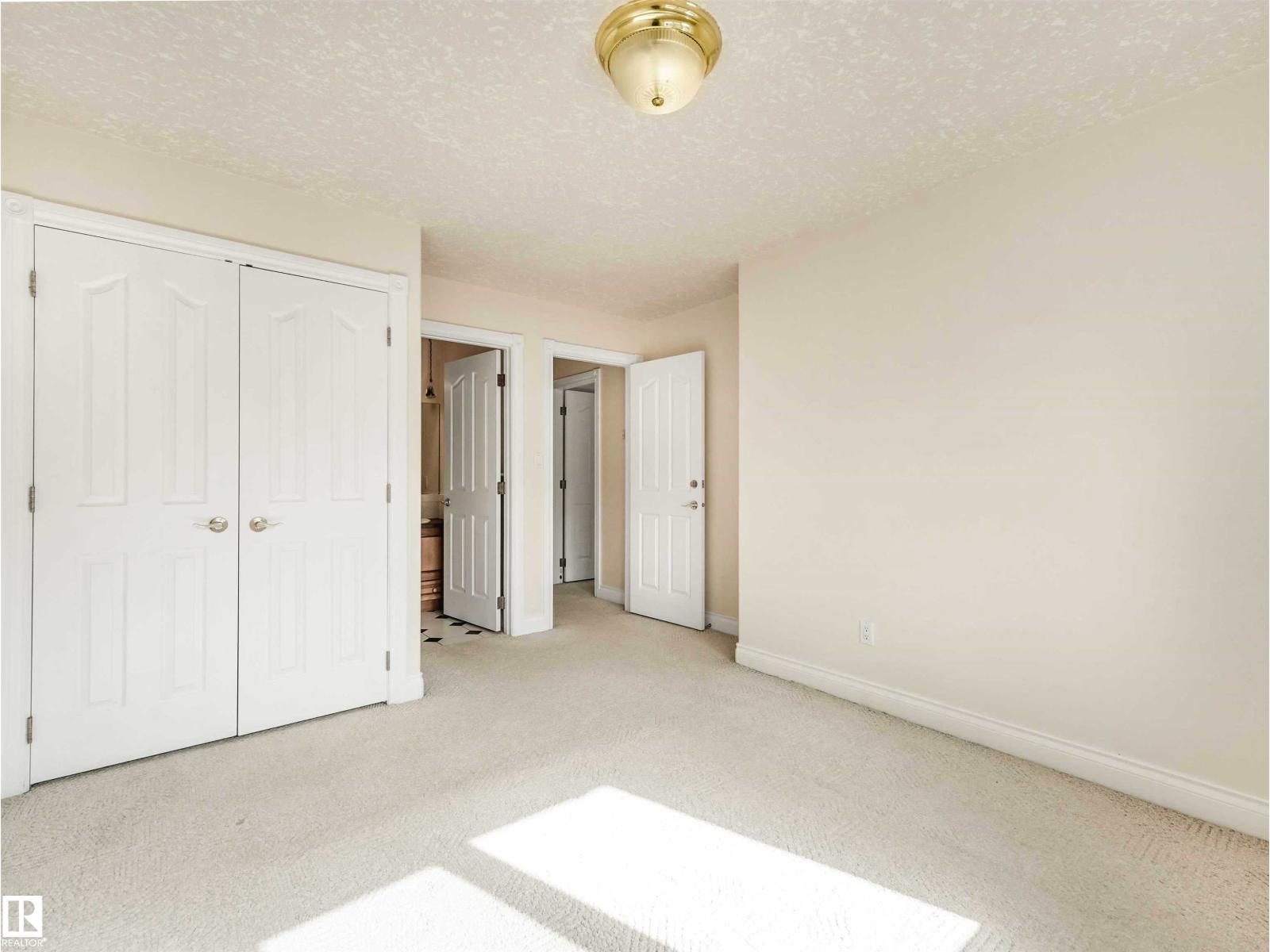 9508 100A ST NW — photo 33