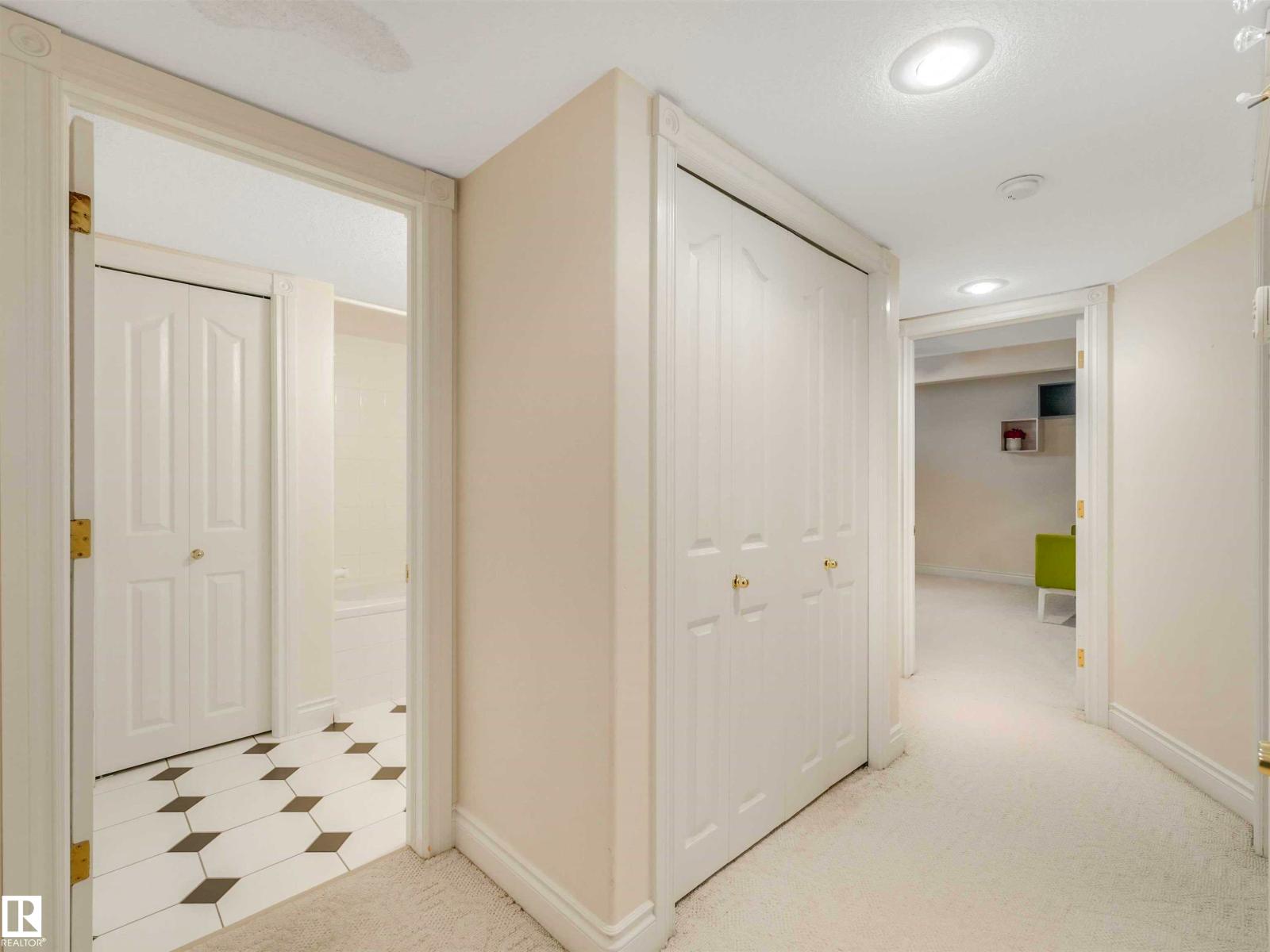 9508 100A ST NW — photo 48