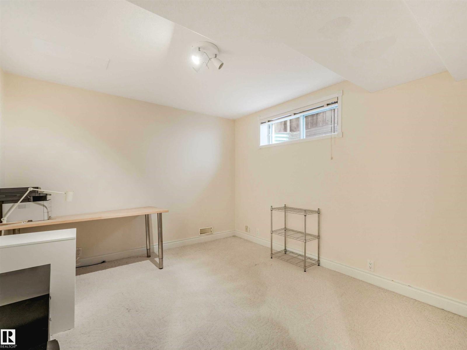 9508 100A ST NW — photo 53